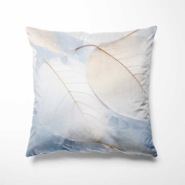 Sierkussen Lichte blaadjes met waterdruppels