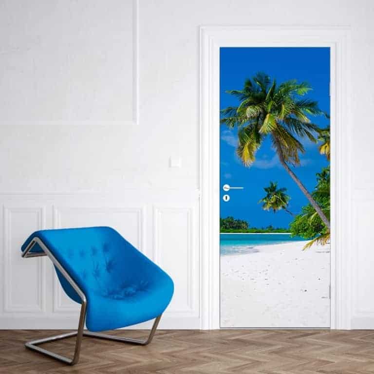 Deursticker lui op het strand