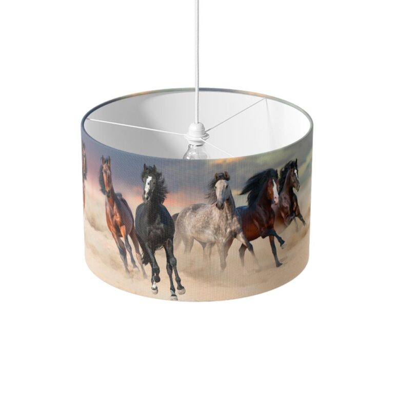 Lampenkap Paarden in galop