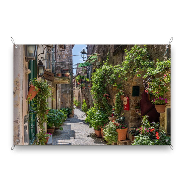 Tuinposter Italiaans steegje in dorp