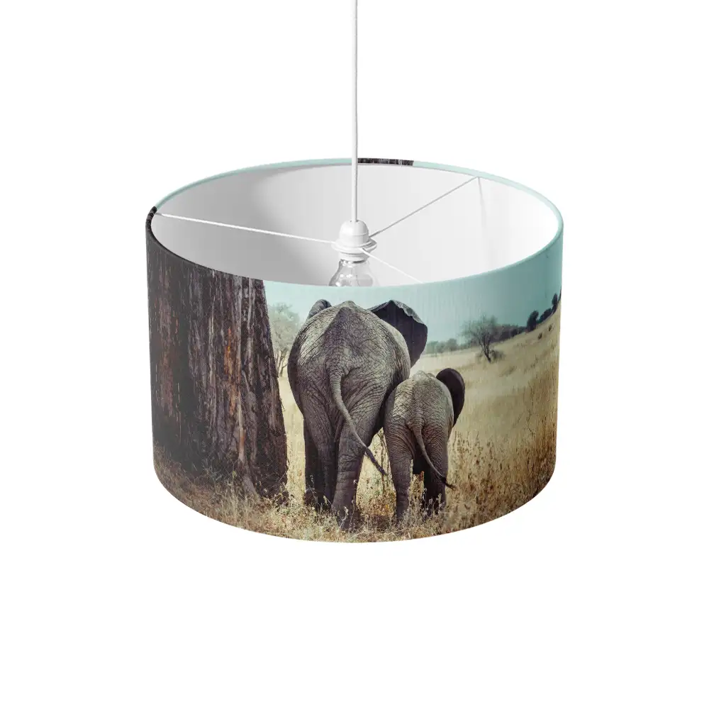 Lampenkap Olifant met jong hangend