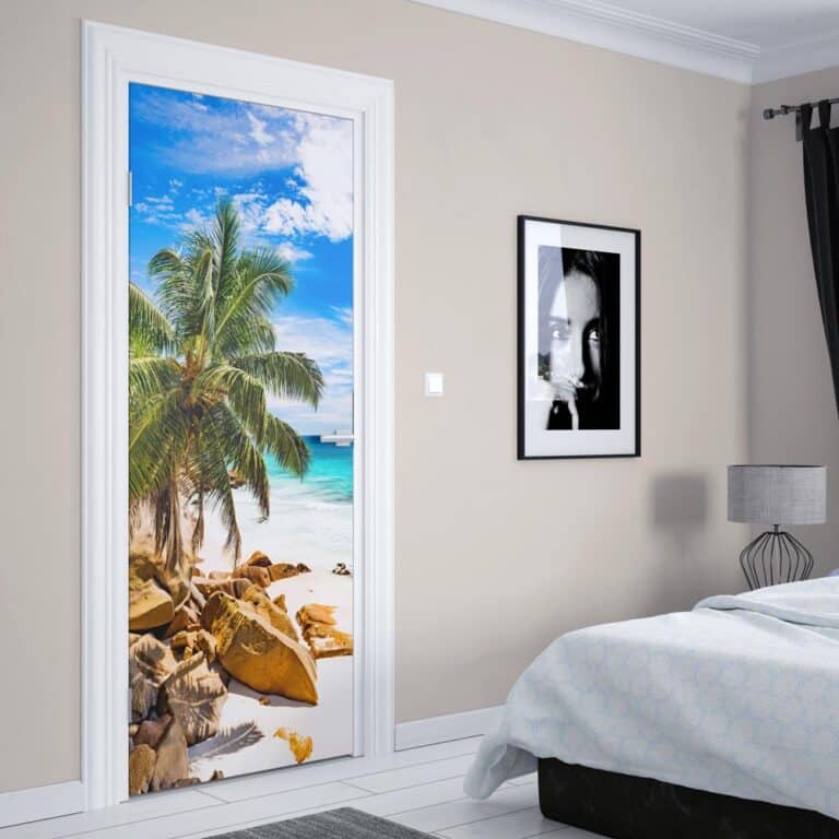 Deursticker Palmboom op tropisch strand