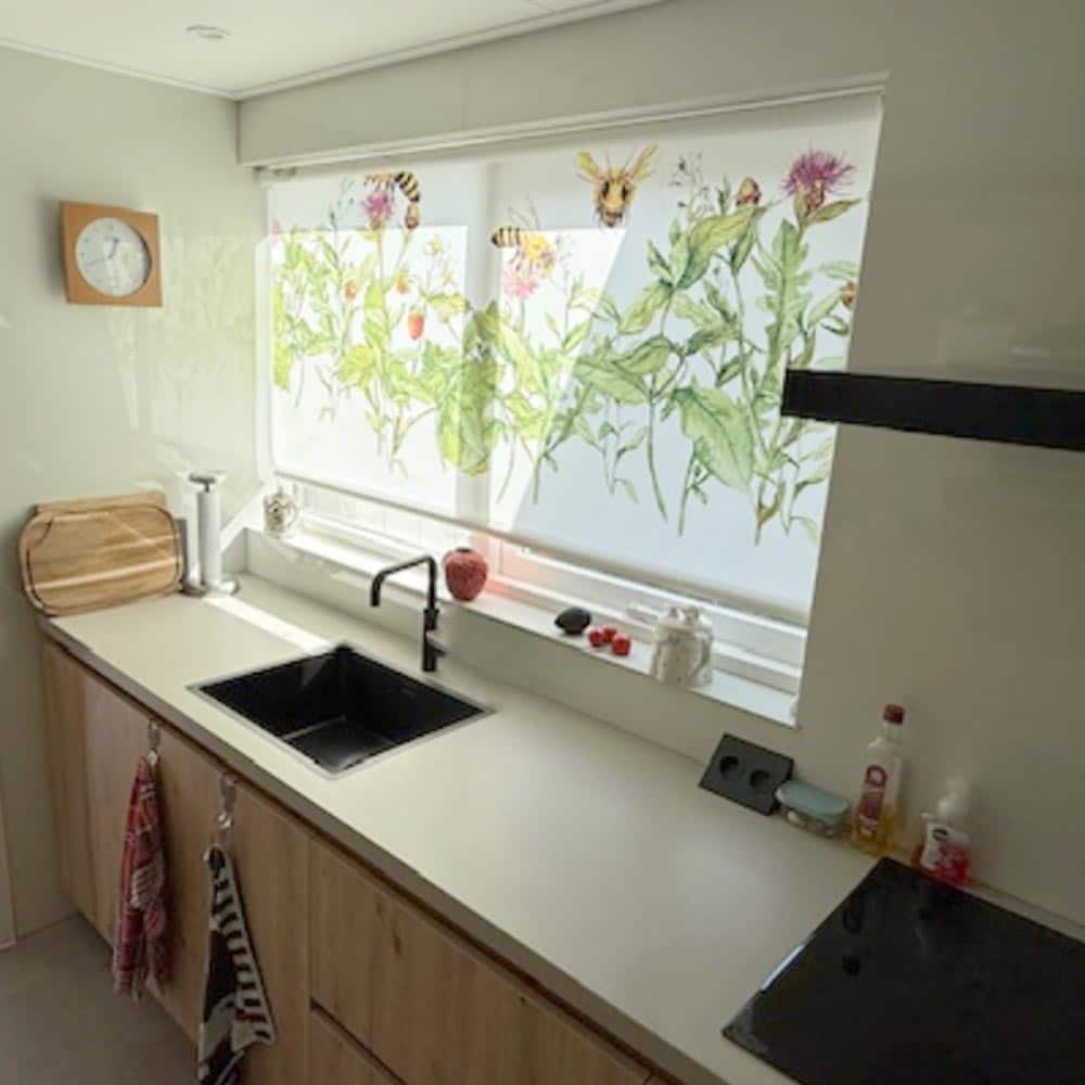 Klant foto Rolgordijn Veldbloemen met bijen