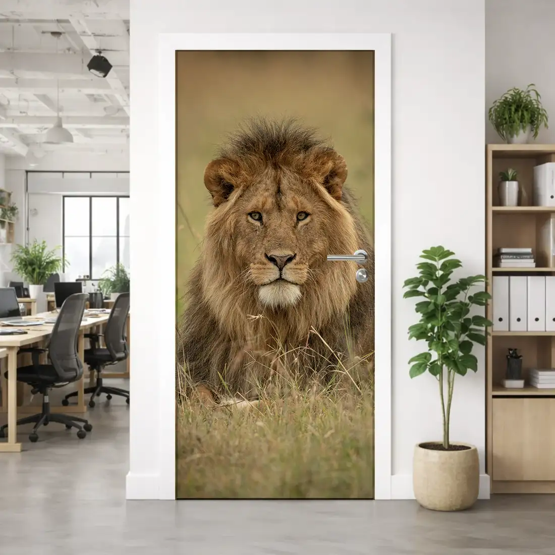 Deursticker Leeuw op wacht kantoor