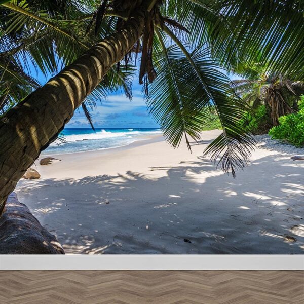 Fotobehang Palmboom op tropisch strand