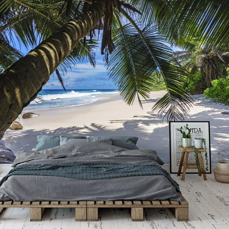 Fotobehang Palmboom op tropisch strand