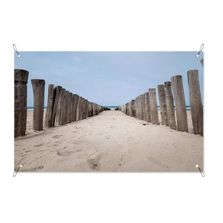 tuinposter tussen de strandpalen