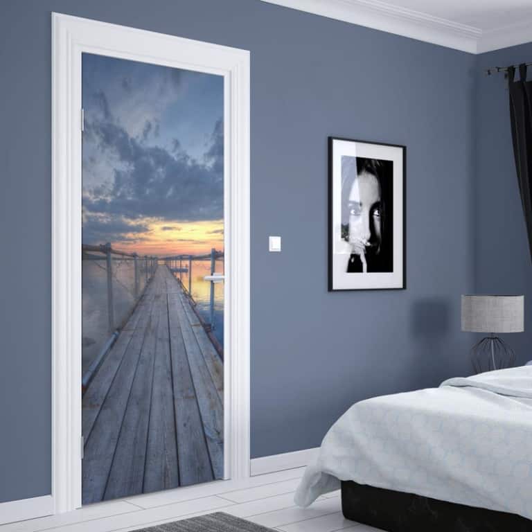 Deursticker Houten steiger in zee