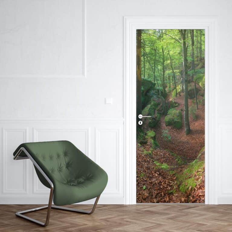Deursticker Kloof in bos