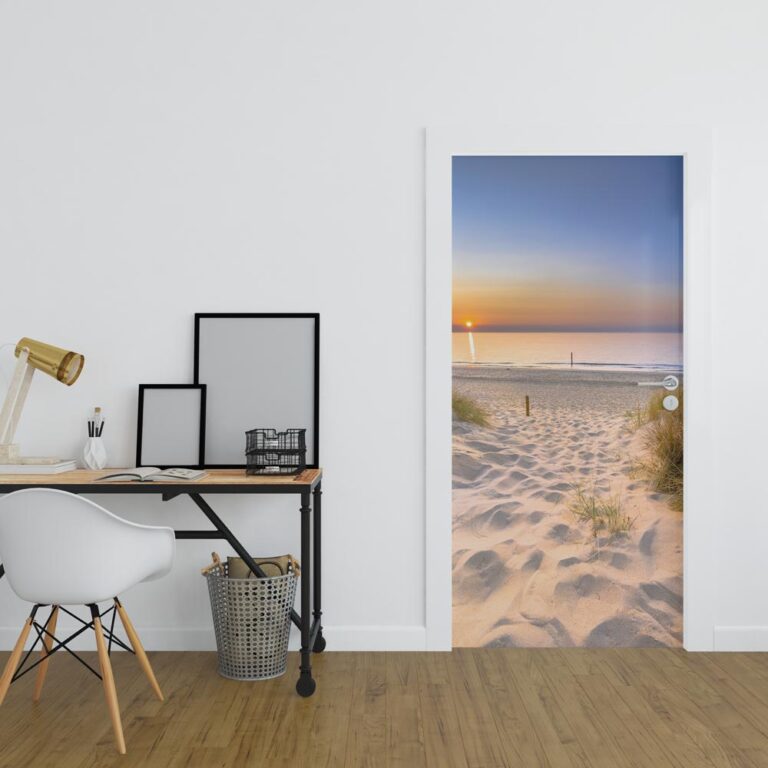 Deursticker Avond op het strand pad