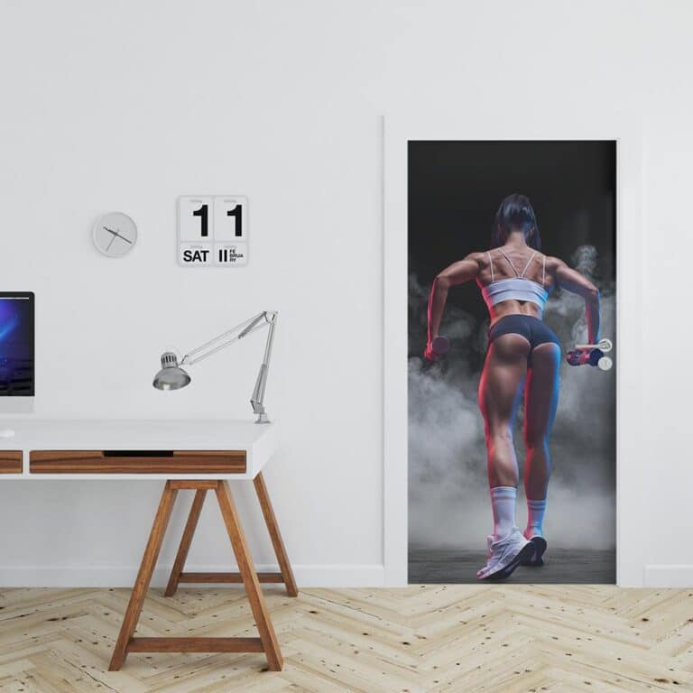 Deursticker sportieve vrouw