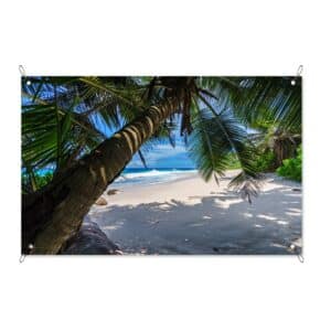 Tuinposter Palmboom op tropisch strand
