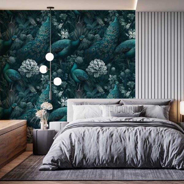 Behang Pauw tussen bloemen slaapkamer